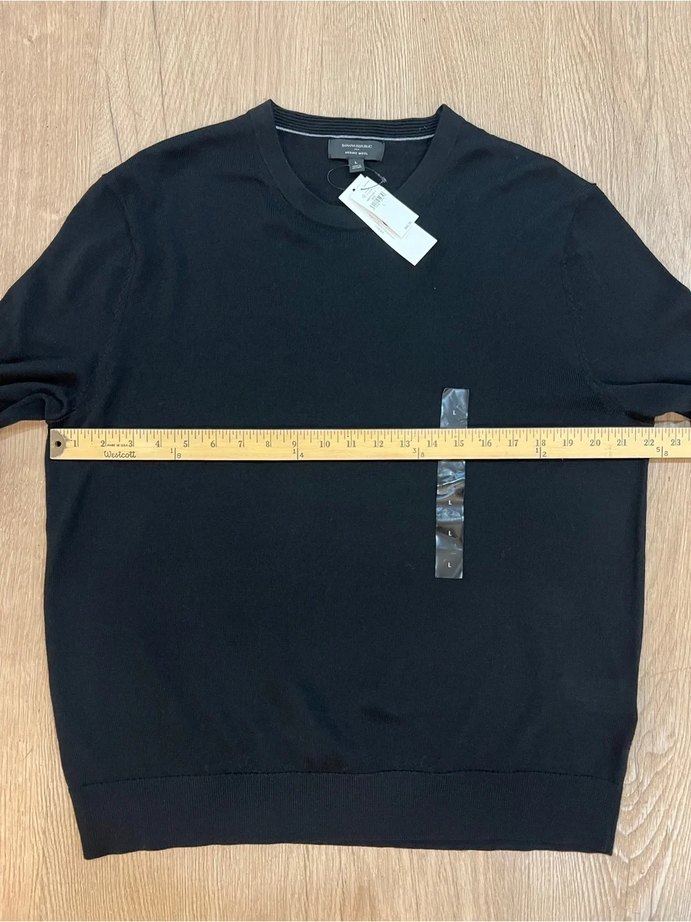 NWT Banana Republic Black 100% Merino Wool Crewneck Sweater - Timeless Knit